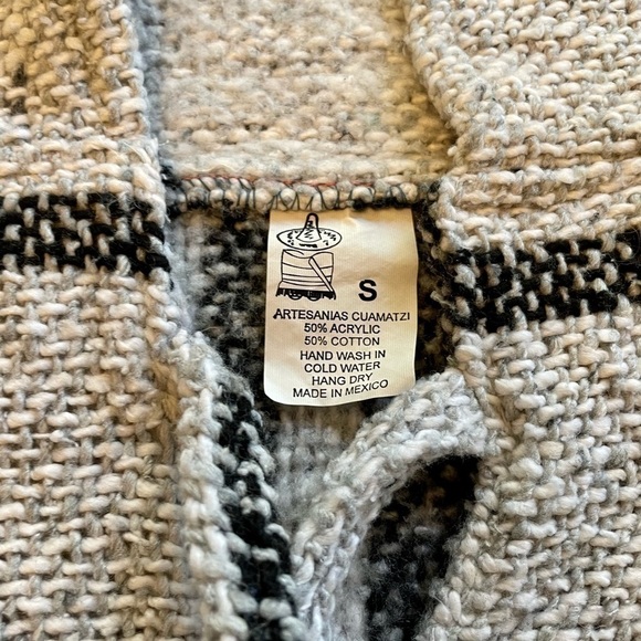 VINTAGE Mexican Hoodie Sweatshirt - Picture 3 of 7